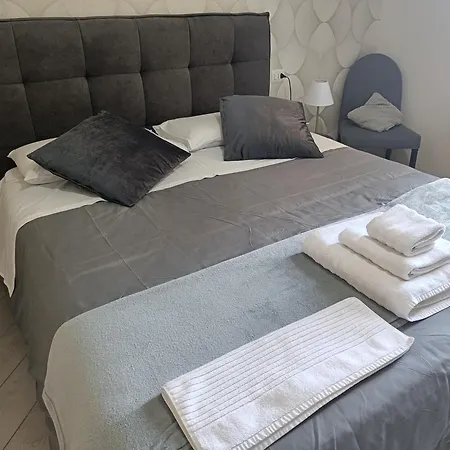 Napoli Ruggiero'S Apartament Exterior photo